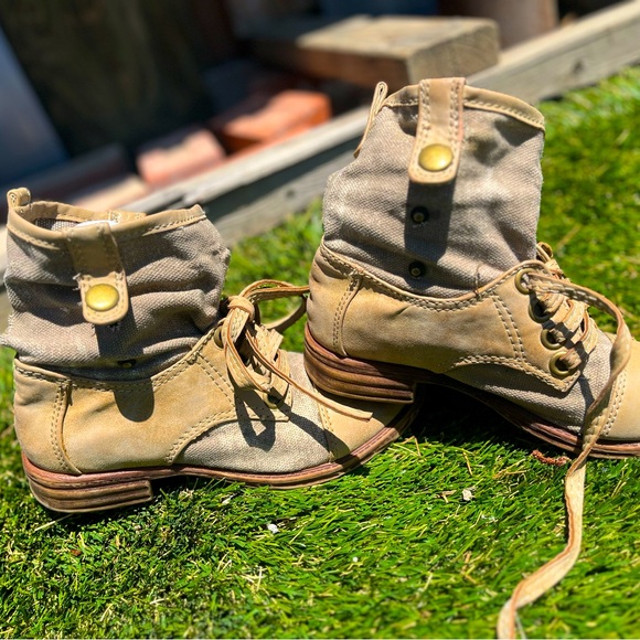 Saddle Boots - Picture 4 of 5